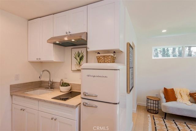 158 S Formosa Avenue, Los Angeles, CA 90036