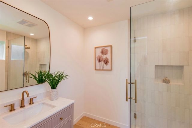 158 S Formosa Avenue, Los Angeles, CA 90036