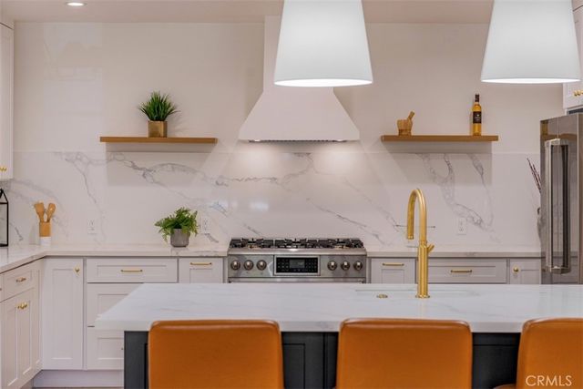 158 S Formosa Avenue, Los Angeles, CA 90036