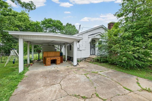446 LENNANWOOD AVE, Covington, TN 38019