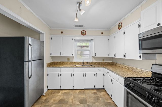 446 LENNANWOOD AVE, Covington, TN 38019