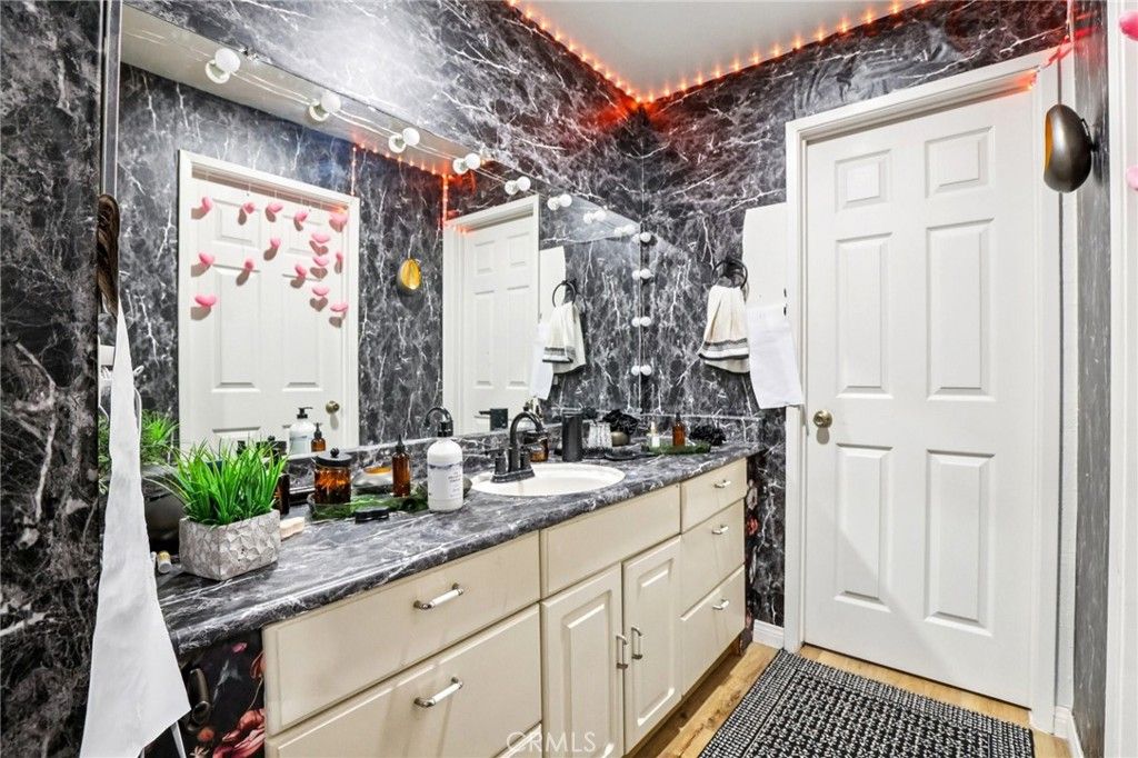 Image 16 of property listing at 3440 W Park Balboa, Orange, CA 92868