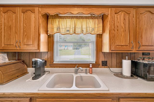 3026 Pebble DR, Roanoke, VA 24014