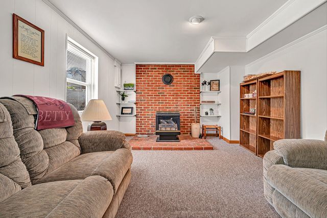3026 Pebble DR, Roanoke, VA 24014