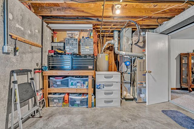 3026 Pebble DR, Roanoke, VA 24014