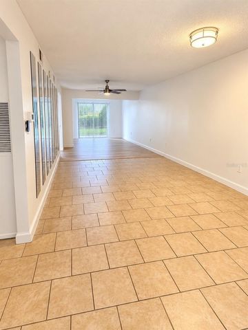4127 HERON WAY E-111, Bradenton, FL 34205