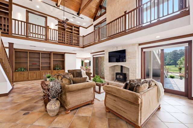 43 Pool Road, Richards, TX 77873