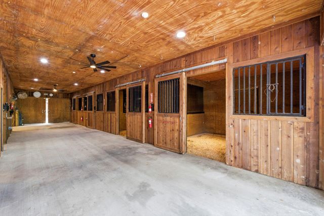 43 Pool Road, Richards, TX 77873
