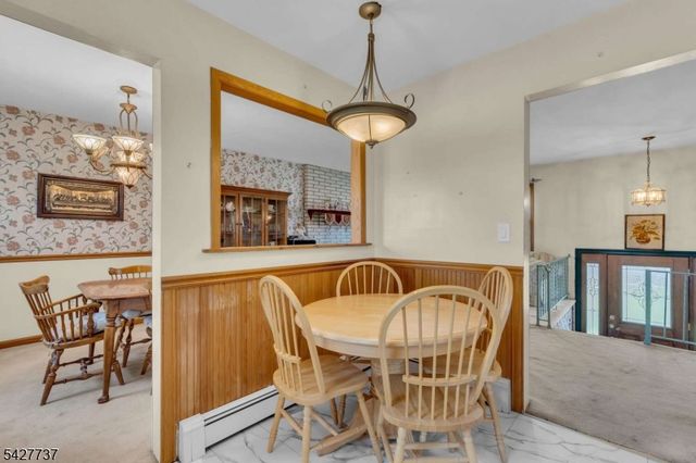 307 Santa Fe Trl, Hopatcong Boro, NJ 07843