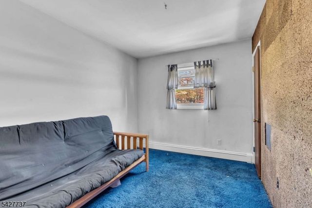 307 Santa Fe Trl, Hopatcong Boro, NJ 07843