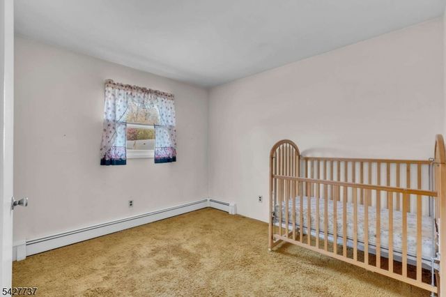 307 Santa Fe Trl, Hopatcong Boro, NJ 07843