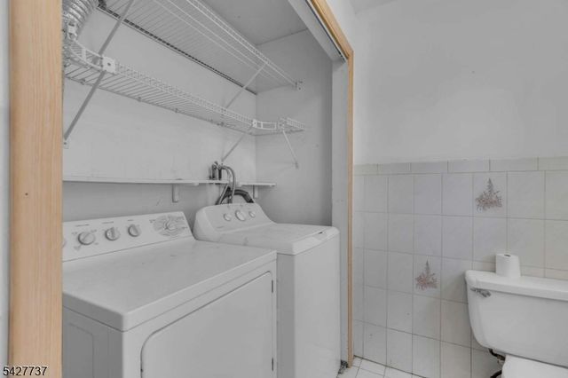 307 Santa Fe Trl, Hopatcong Boro, NJ 07843