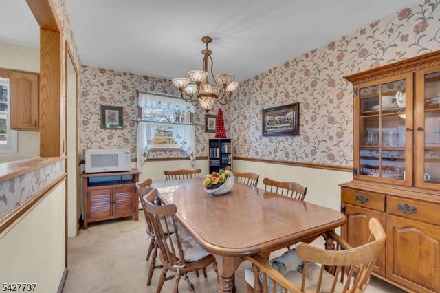 307 Santa Fe Trl, Hopatcong Boro, NJ 07843