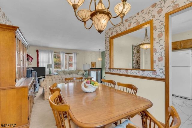 307 Santa Fe Trl, Hopatcong Boro, NJ 07843