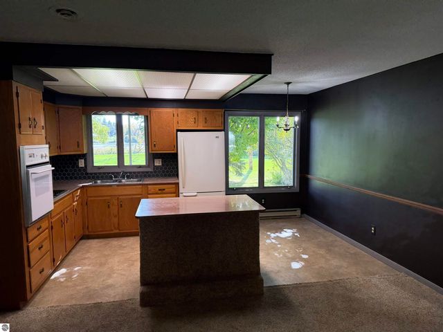 623 Mill Street, Alma, MI 48801