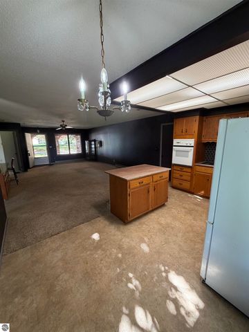 623 Mill Street, Alma, MI 48801