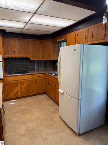 623 Mill Street, Alma, MI 48801