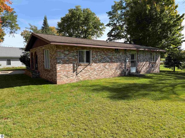 623 Mill Street, Alma, MI 48801