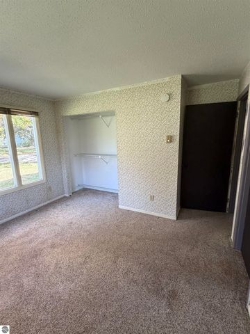 623 Mill Street, Alma, MI 48801
