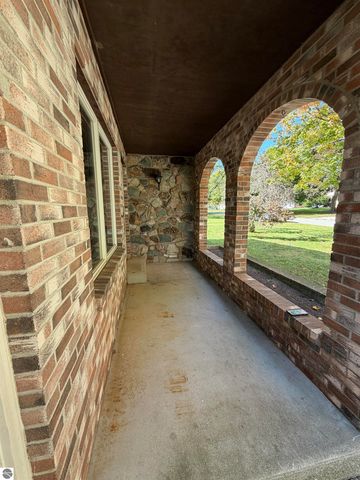 623 Mill Street, Alma, MI 48801