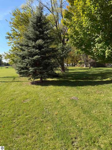 623 Mill Street, Alma, MI 48801
