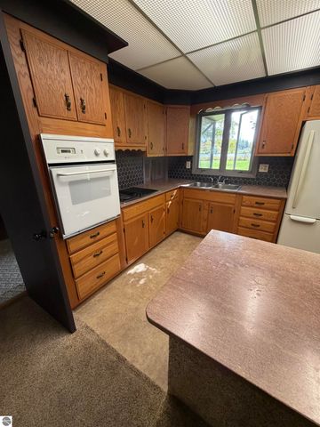 623 Mill Street, Alma, MI 48801