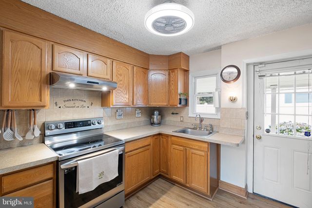 121 STAHL AVE, New Castle, DE 19720
