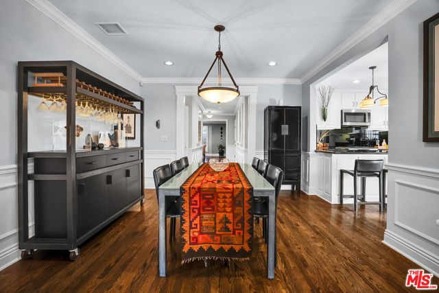 3925 S Norton Avenue, Los Angeles, CA 90008