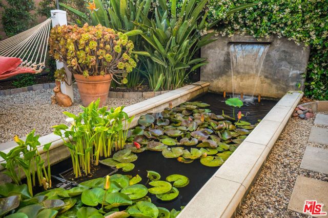 3925 S Norton Avenue, Los Angeles, CA 90008