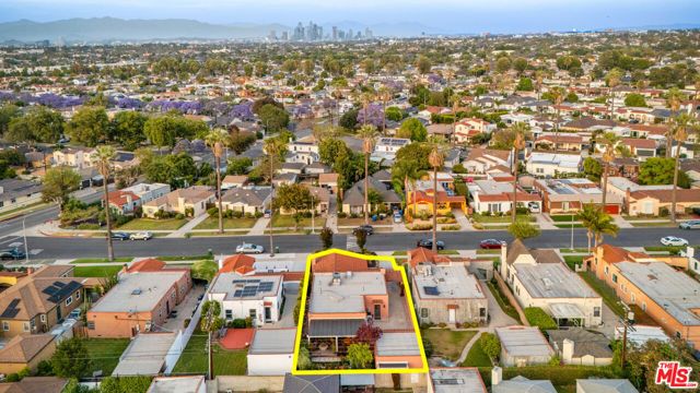 3925 S Norton Avenue, Los Angeles, CA 90008