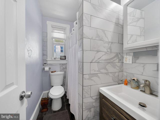 642 MORTON PL NE, Washington, DC 20002