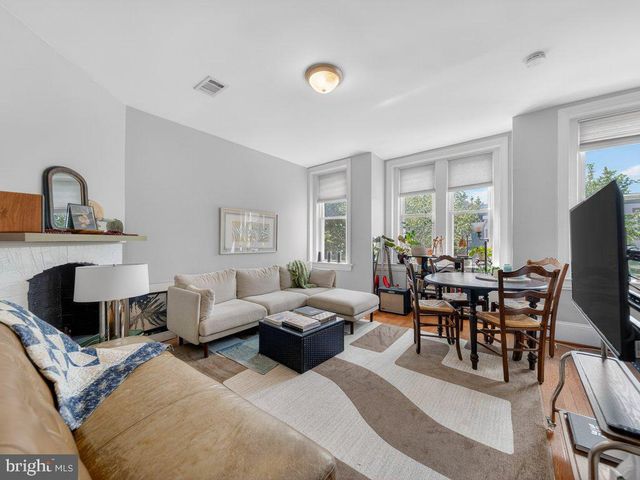 642 MORTON PL NE, Washington, DC 20002