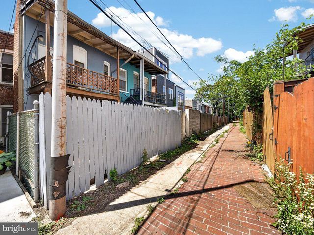 642 MORTON PL NE, Washington, DC 20002