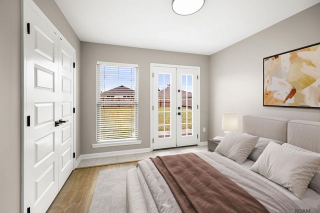 1482 Meadow Crossing Dr, Gonzales, LA 70737