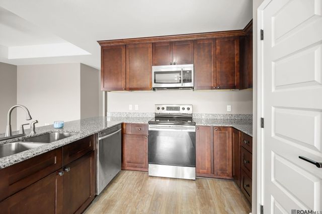 1482 Meadow Crossing Dr, Gonzales, LA 70737