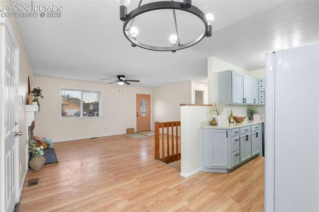 3390 Foxridge Drive, Colorado Springs, CO 80916