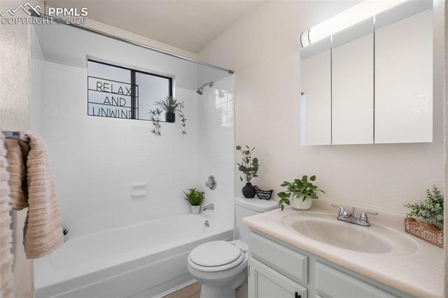 3390 Foxridge Drive, Colorado Springs, CO 80916