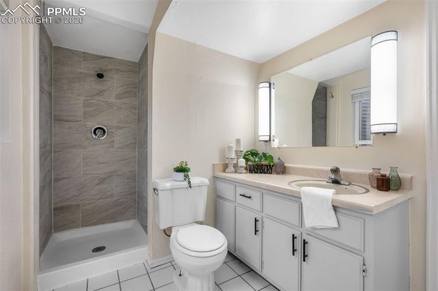 3390 Foxridge Drive, Colorado Springs, CO 80916