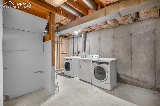 3390 Foxridge Drive, Colorado Springs, CO 80916