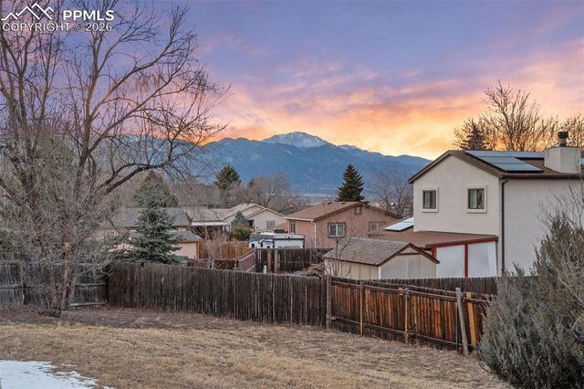 3390 Foxridge Drive, Colorado Springs, CO 80916