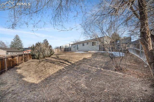 3390 Foxridge Drive, Colorado Springs, CO 80916
