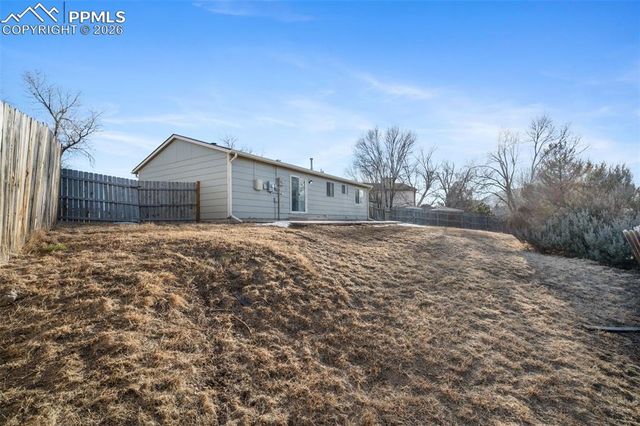 3390 Foxridge Drive, Colorado Springs, CO 80916