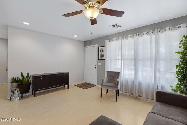 3212 W SAINT KATERI Drive, Phoenix, AZ 85041