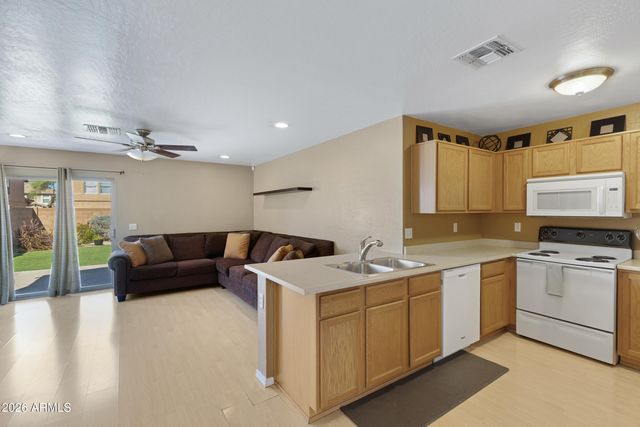 3212 W SAINT KATERI Drive, Phoenix, AZ 85041