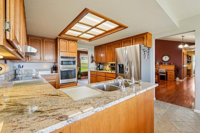 3820 Cattle Dr, Shingle Springs, CA 95682