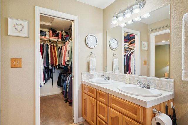 3820 Cattle Dr, Shingle Springs, CA 95682