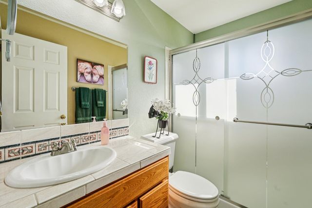 3820 Cattle Dr, Shingle Springs, CA 95682