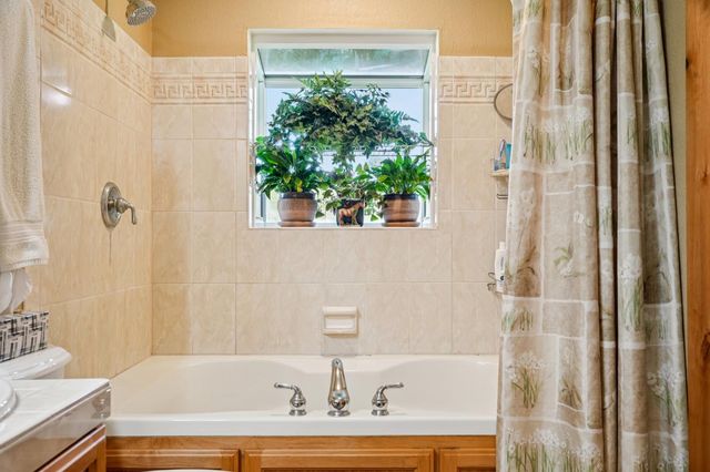 3820 Cattle Dr, Shingle Springs, CA 95682