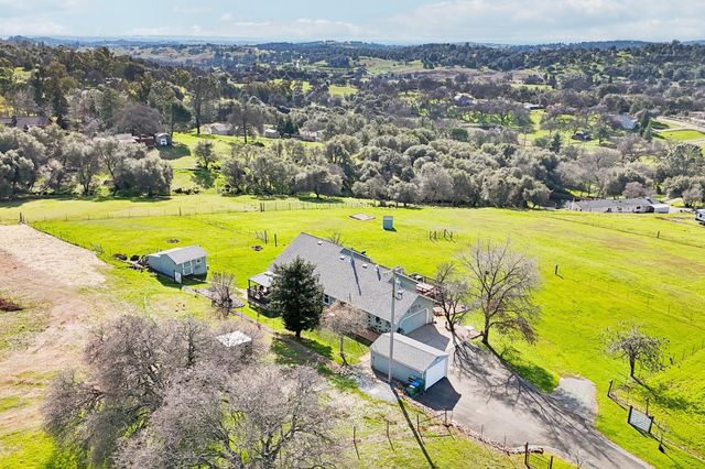 3820 Cattle Dr, Shingle Springs, CA 95682