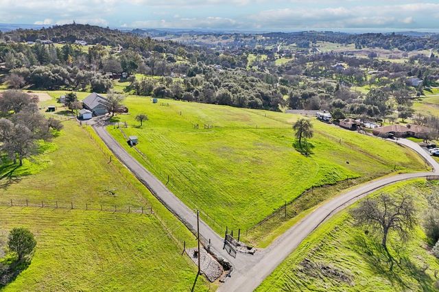 3820 Cattle Dr, Shingle Springs, CA 95682